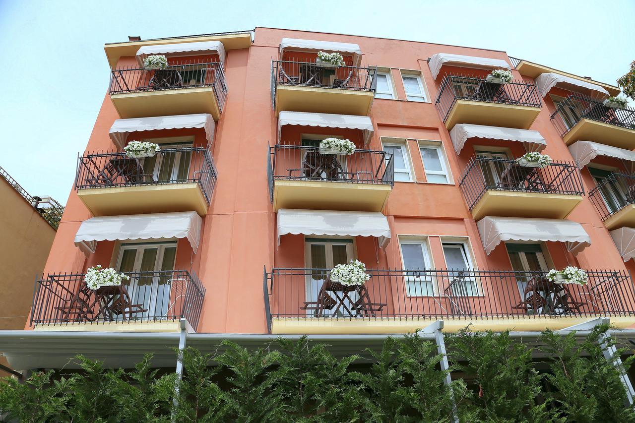 Hotel Carla Levanto Exterior foto